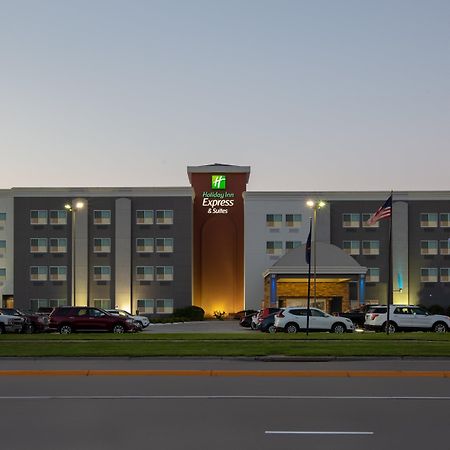 Holiday Inn Express Hotel & Suites Columbus By Ihg Экстерьер фото