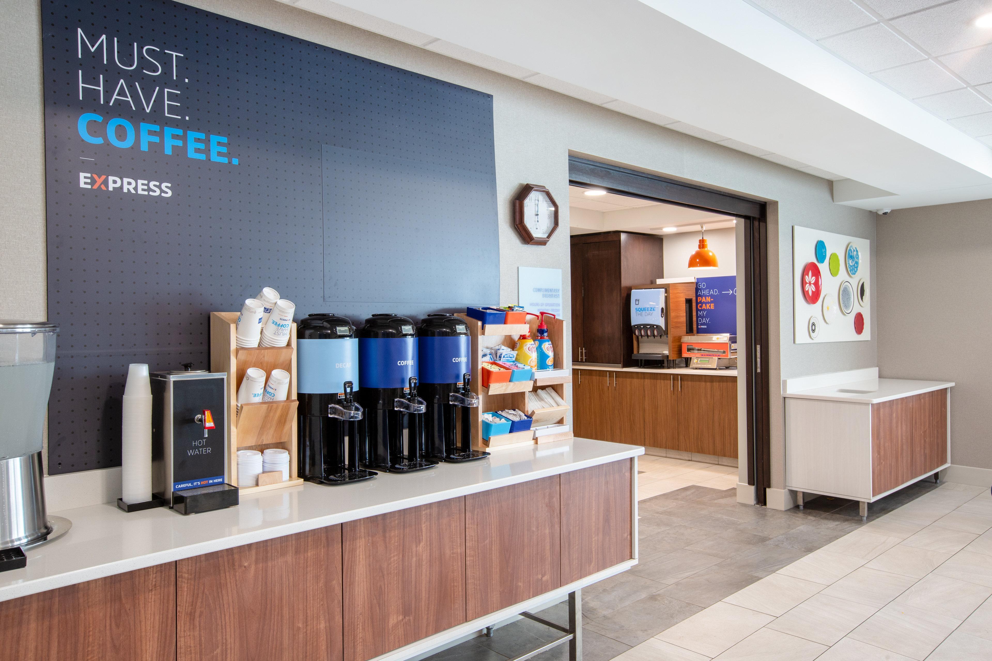 Holiday Inn Express Hotel & Suites Columbus By Ihg Экстерьер фото
