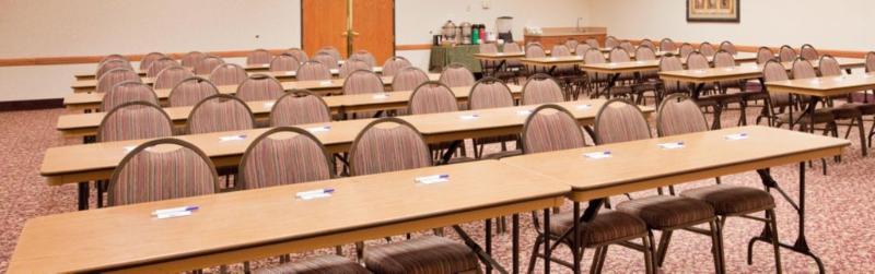 Holiday Inn Express Hotel & Suites Columbus By Ihg Экстерьер фото